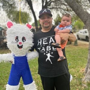 Meet your Posher, Christopher